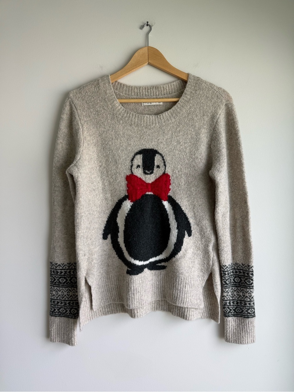 Abercrombie & Fitch Penguin Sweater Medium Wool Blend Winter Holiday Knit